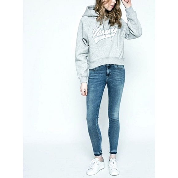 Wrangler Distressed Raw Hem Skinny Jean 30x30 - Picture 9 of 12